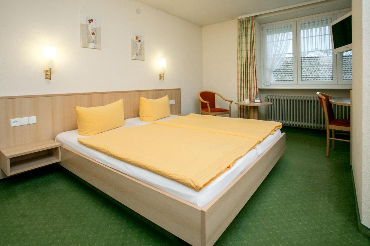 Hotel-Gasthaus Engel Luttingen Лауфенбург Экстерьер фото