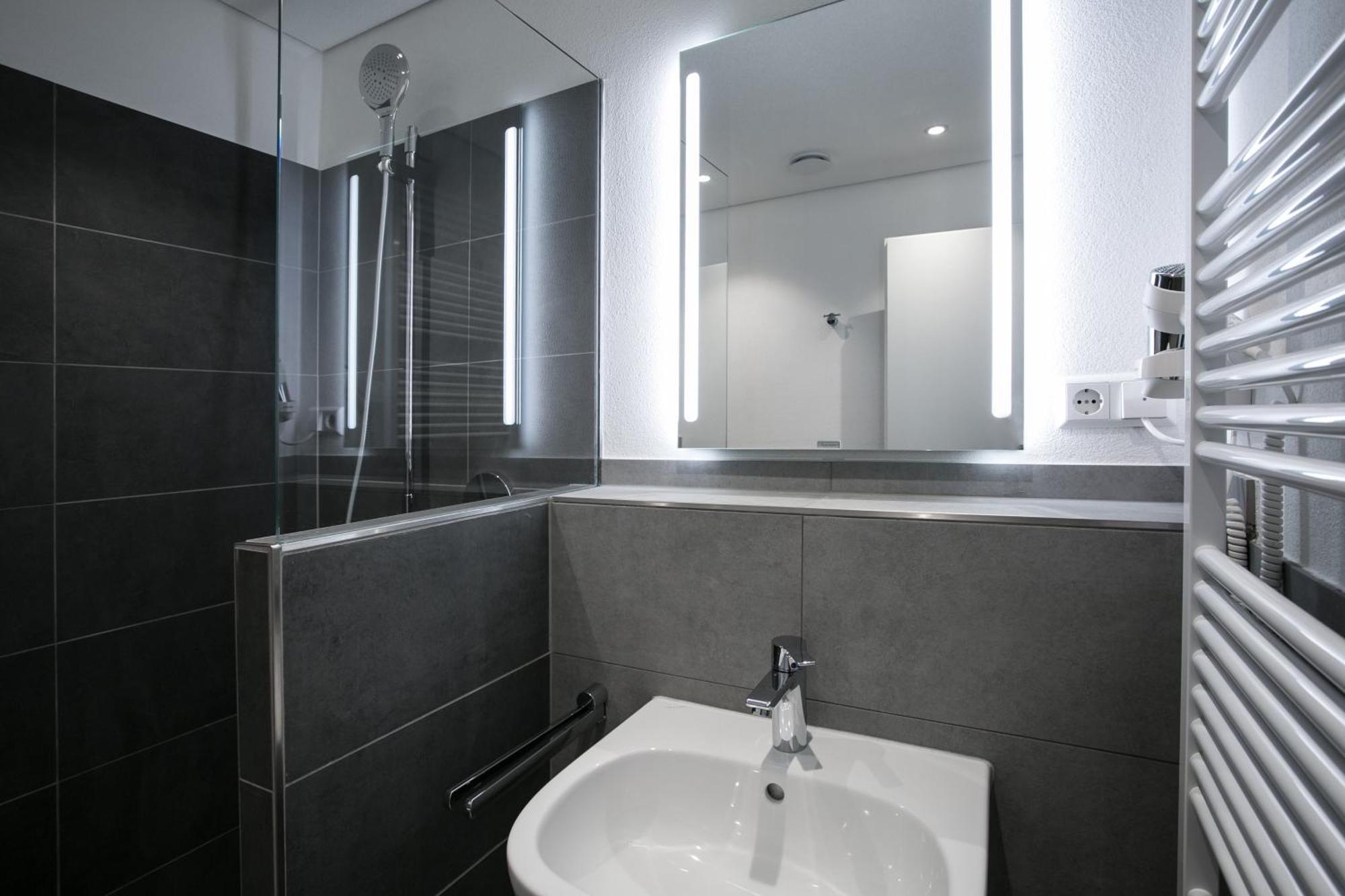 Hotel-Gasthaus Engel Luttingen Лауфенбург Номер фото